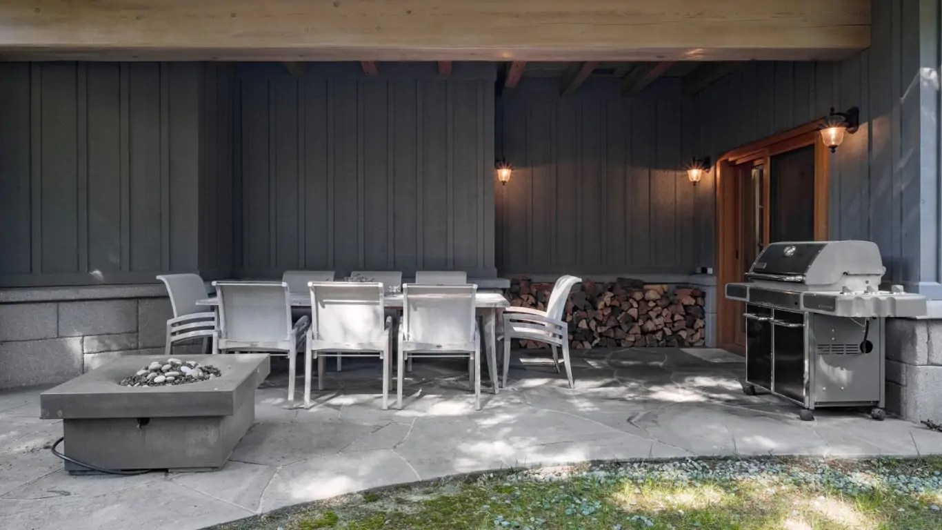 Blueberry Estate Whistler Ultra Luxury Vacation Homes LVH