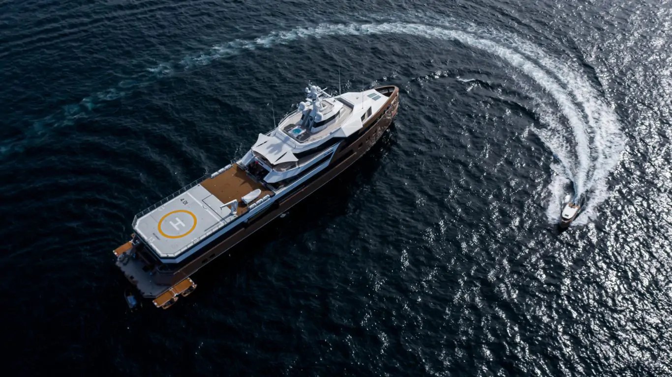 La Datcha Expedition Yacht 252 Yachts Ultra Luxury Vacation Homes LVH