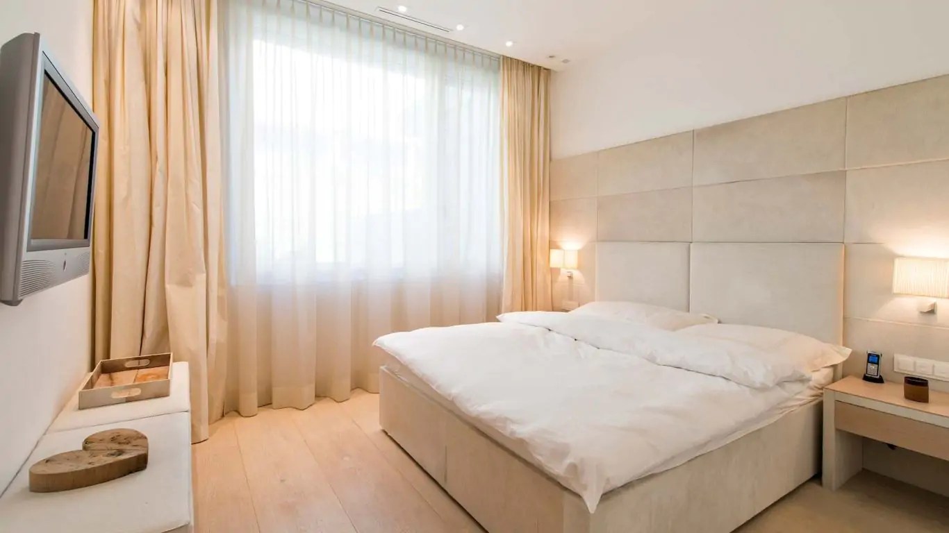 Apartment Lucas St. Moritz Ultra Luxury Vacation Homes LVH