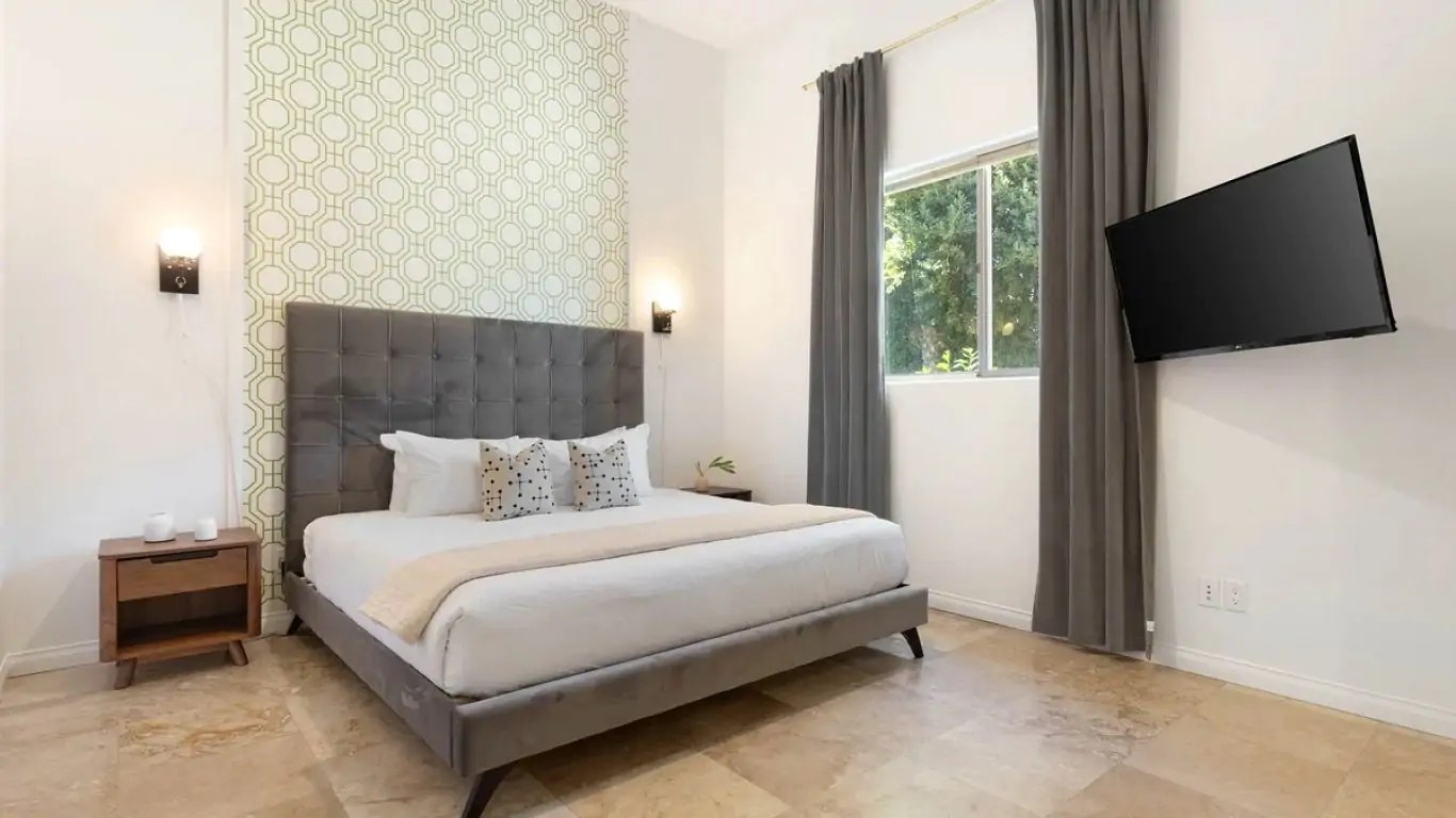 The Date Palm Estate Palm Springs Ultra Luxury Vacation Homes LVH