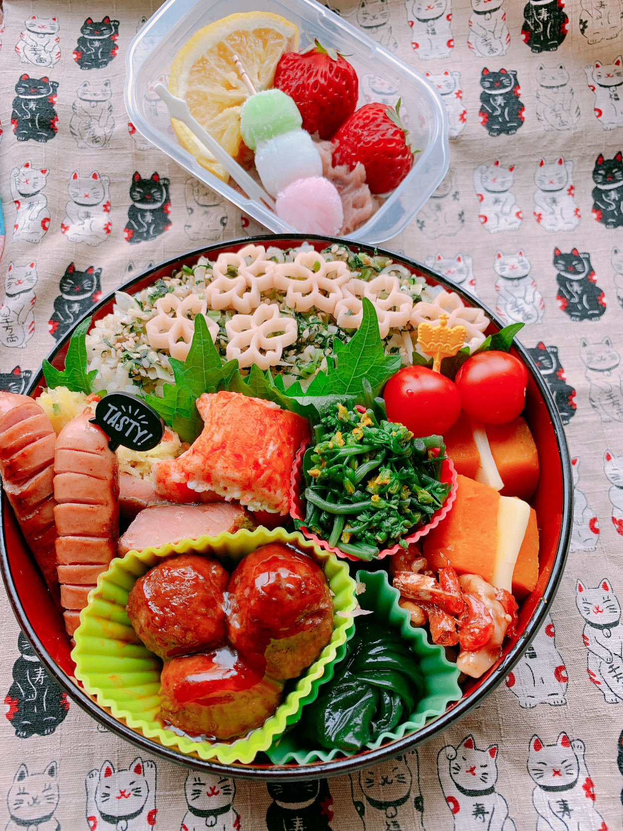 お父さん 高校男子2 芽キャベツのロールカツお弁当 o2018 01 22/カンカン SnapDish[スナップディッシュ] (ID お父さん弁当 ／ お花見BENTOグランプリ2020【ヤマサ醤油株式会社】