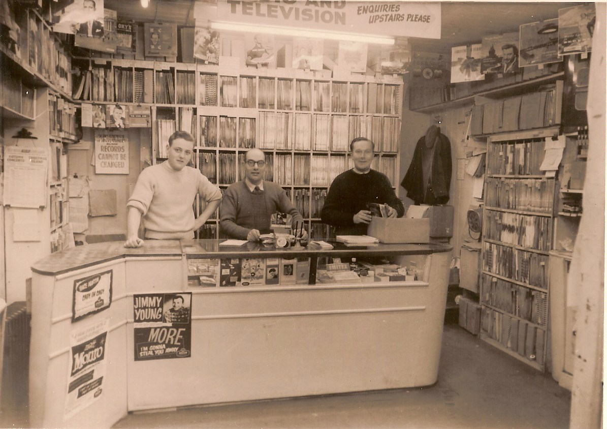 Syd Booths Shops and Retail, Mansfield Business, People