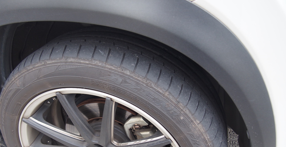 Make sure your tyres' pressure is high enough, even in the heat CarSifu