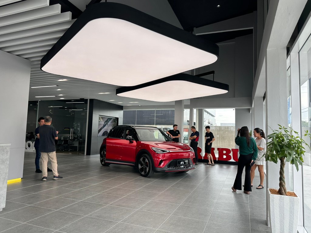 News smart Malaysia opens 10 dealerships CarSifu