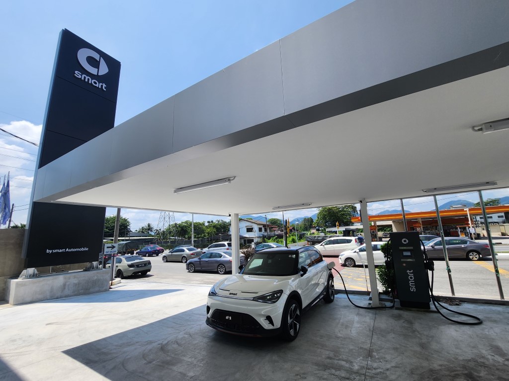 News smart Malaysia opens 10 dealerships CarSifu