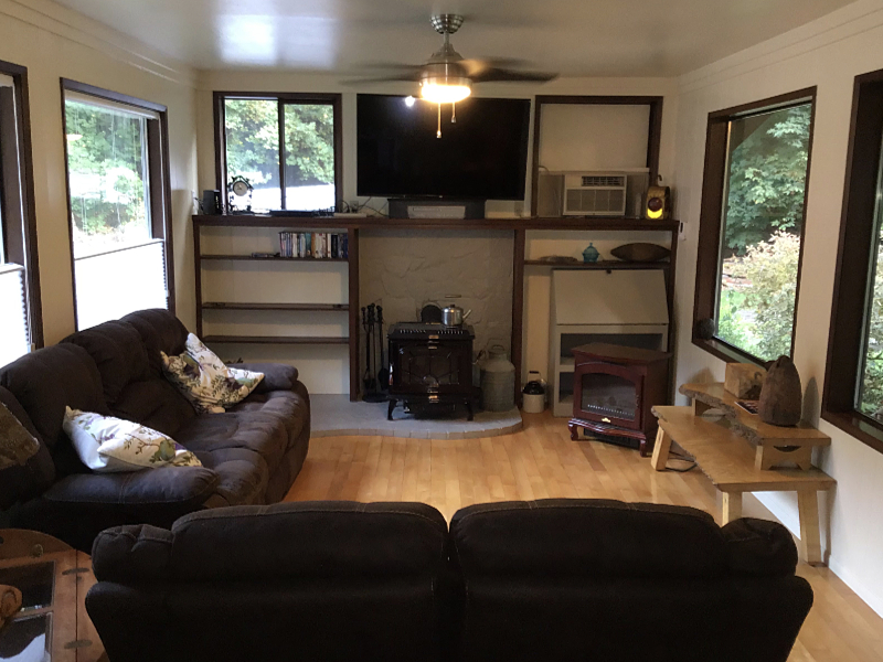 Dabob Bay Cottage, Quilcene, Washington