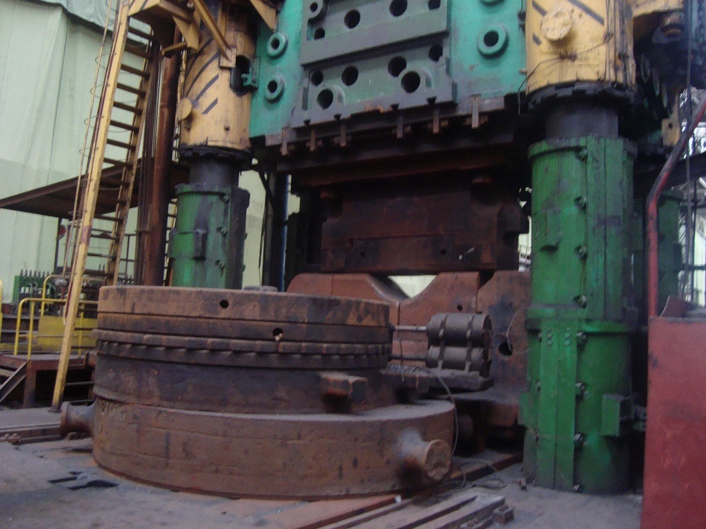 Open die hydraulic press — 10000 ton (ID75610)