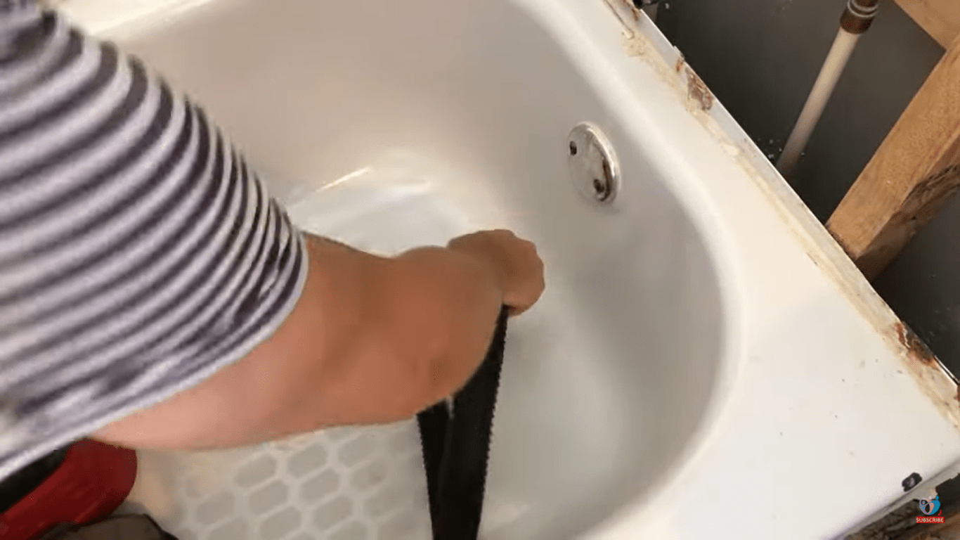 How to remove a bathtub and bathtub drain? Daddicated