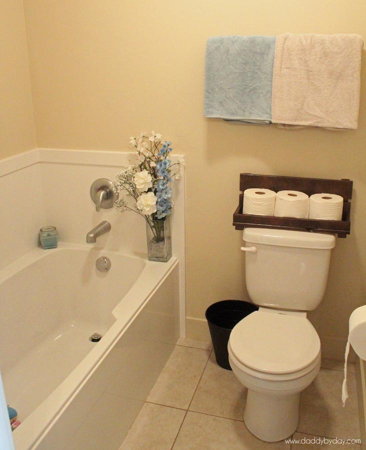DIY Toilet Paper Holder for your bathroom Daddy by Day