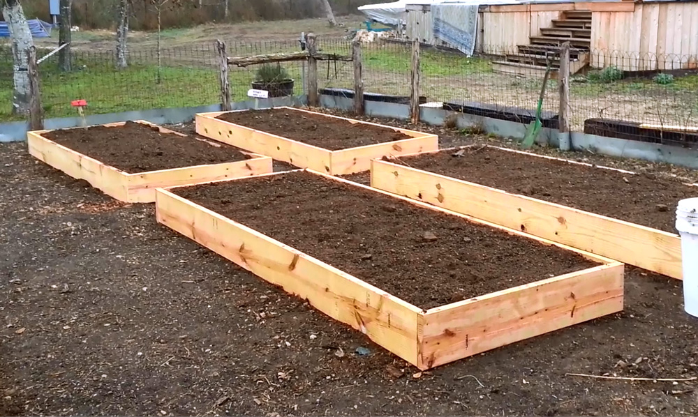 Building & Filling Raised Beds Daddykirbs Farm