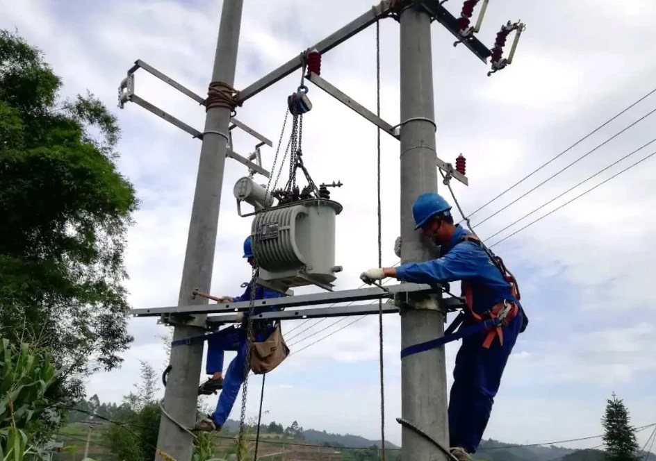 How to installing distribution transformer