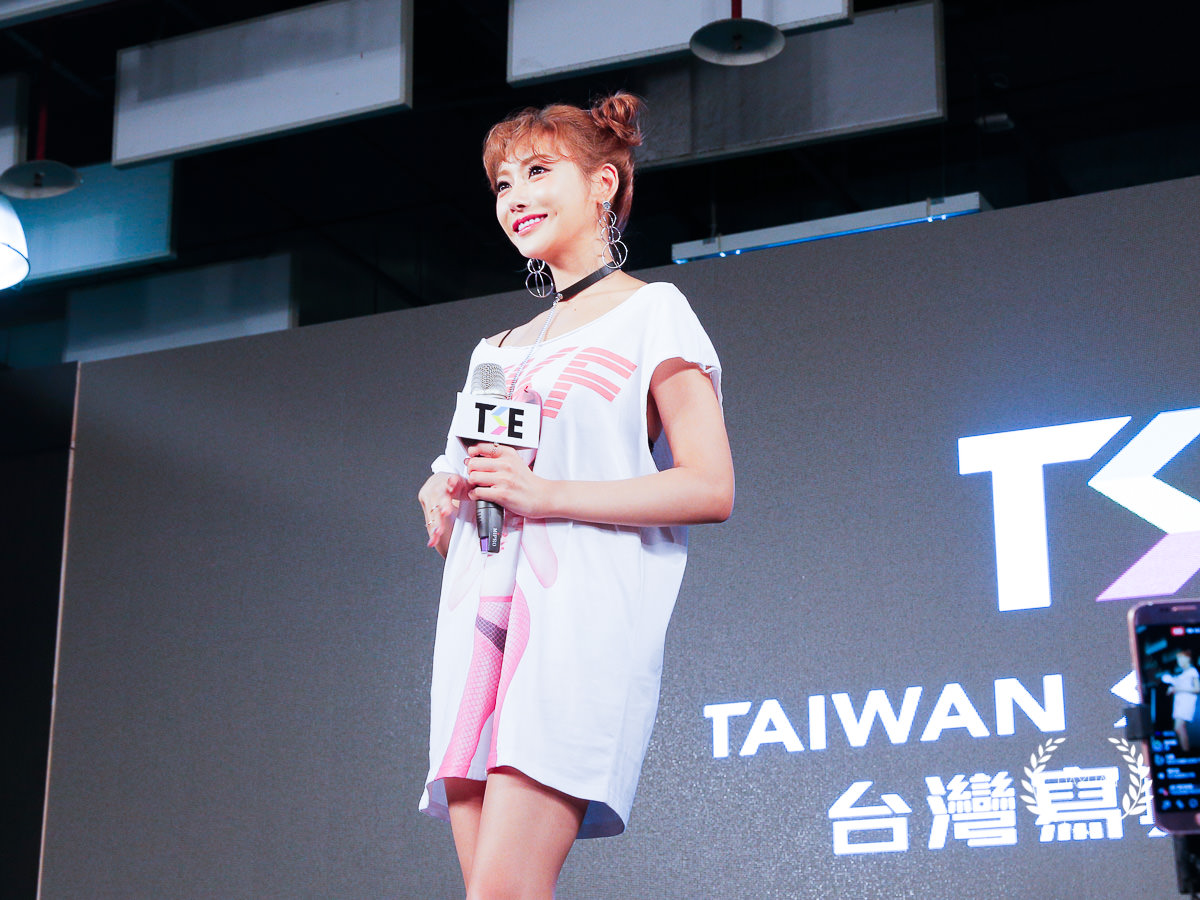 AV｜TSE親眼見到明日花綺羅 本人完全零修圖！