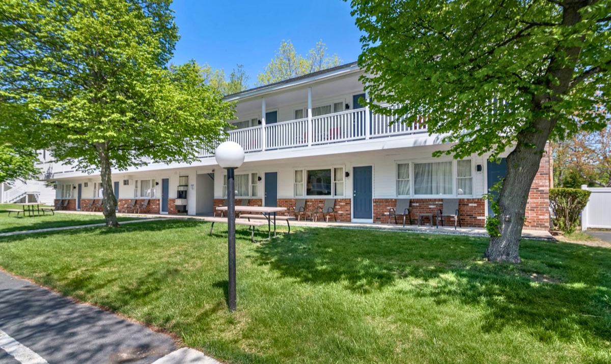 Anchor Inn and Cottages Ogunquit Daigle Commercial Group