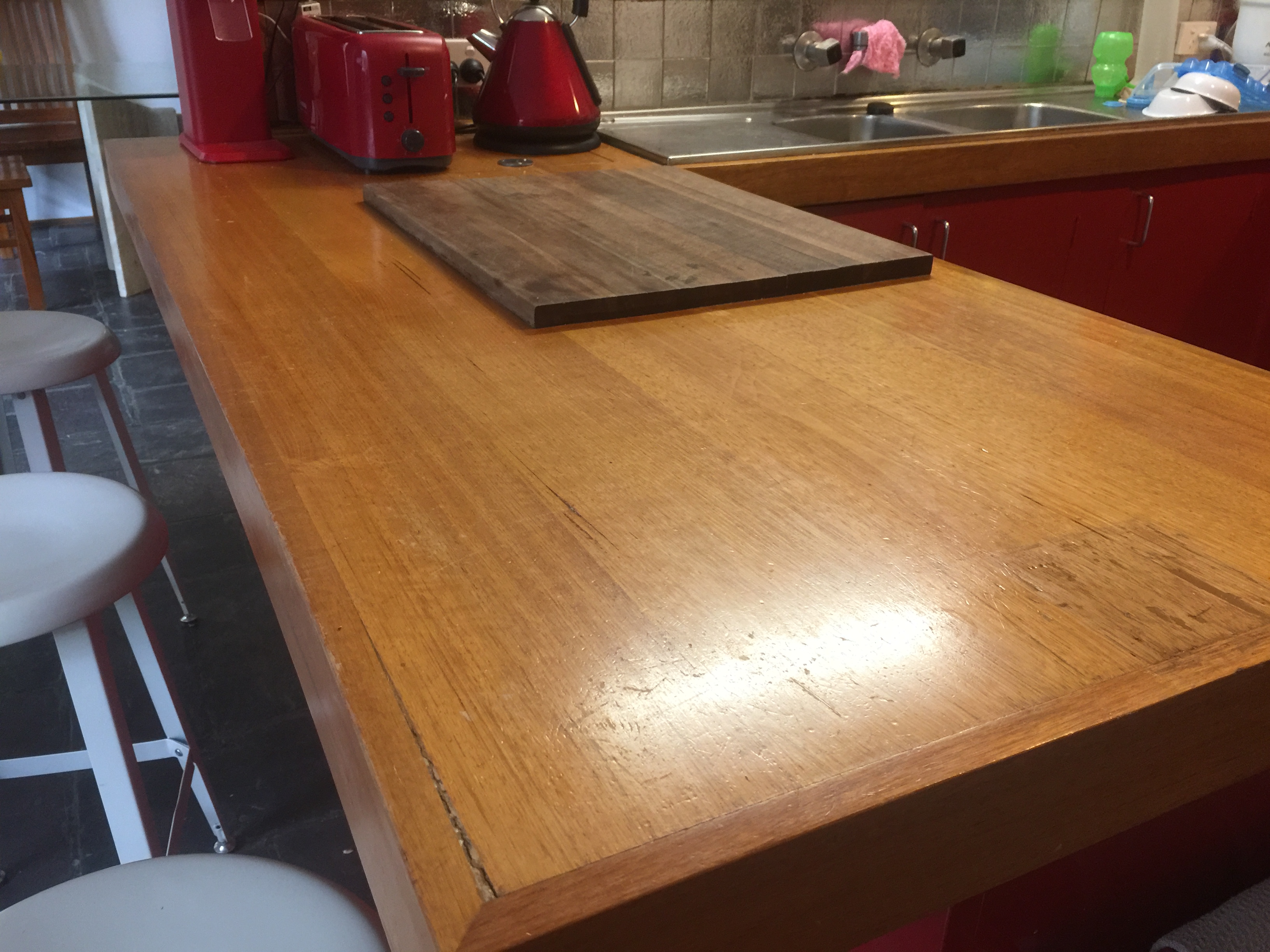 A Clean Bench Daily Devotional