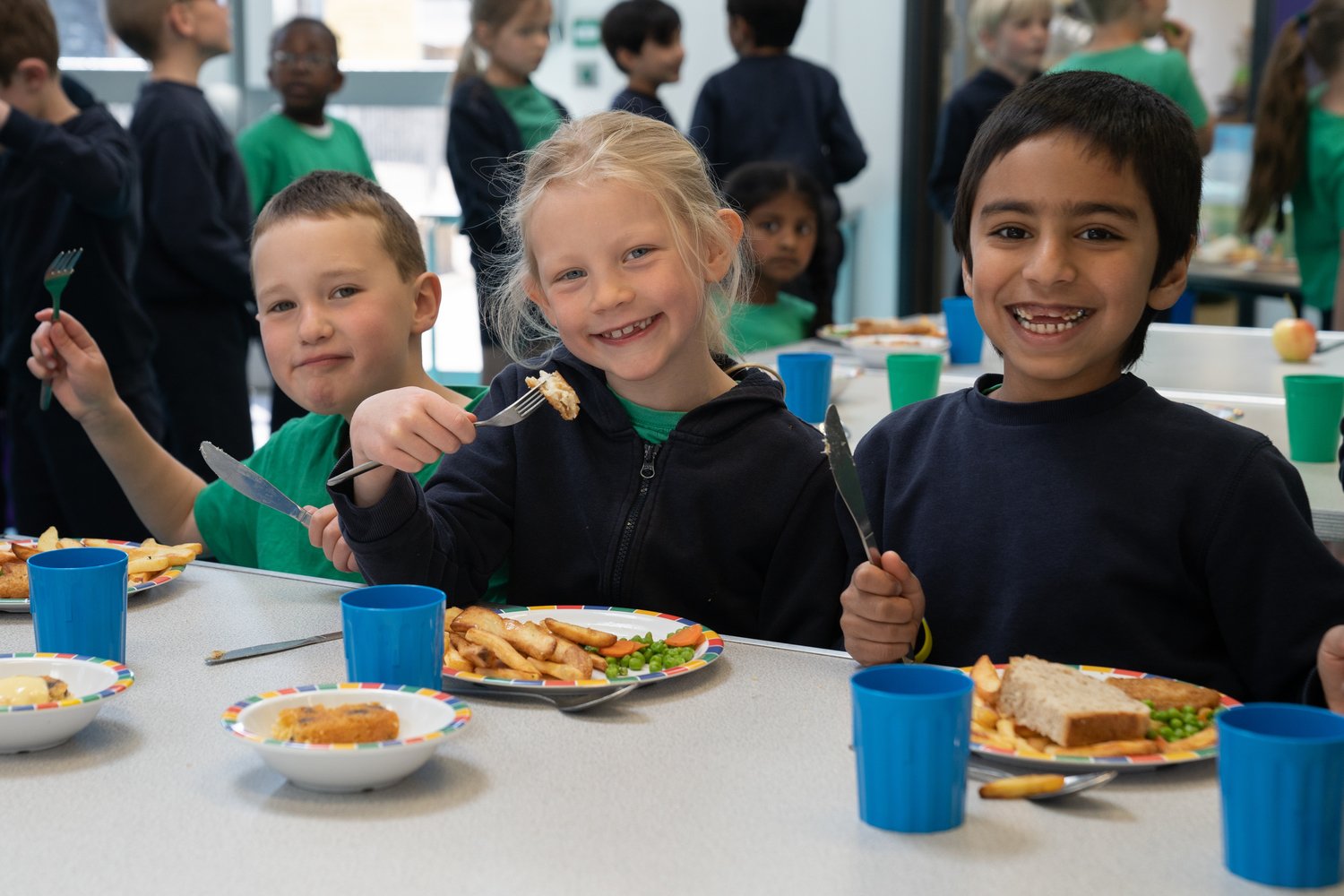 The Benefits of Implementing a School Lunch Ordering System