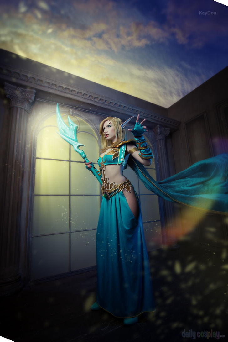 Blood Elf Mage from World of Warcraft Daily Cosplay