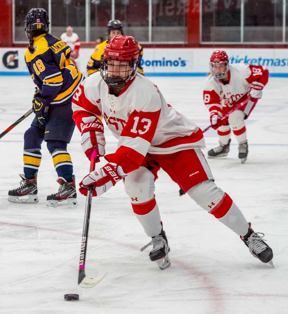 Women’s ice hockey look to start 20222023 season strong with weekend