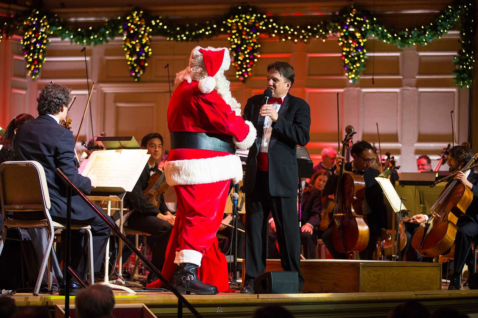 REVIEW Boston Pops charm audiences with holiday tunes The Daily Free Press