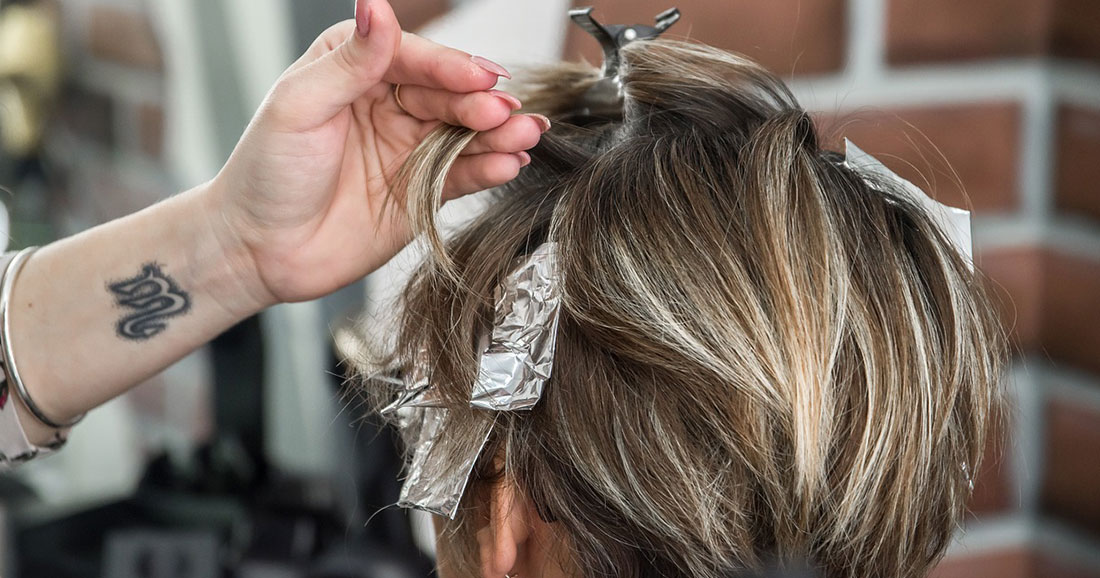Décolorer vos cheveux est dangereux pour votre santé