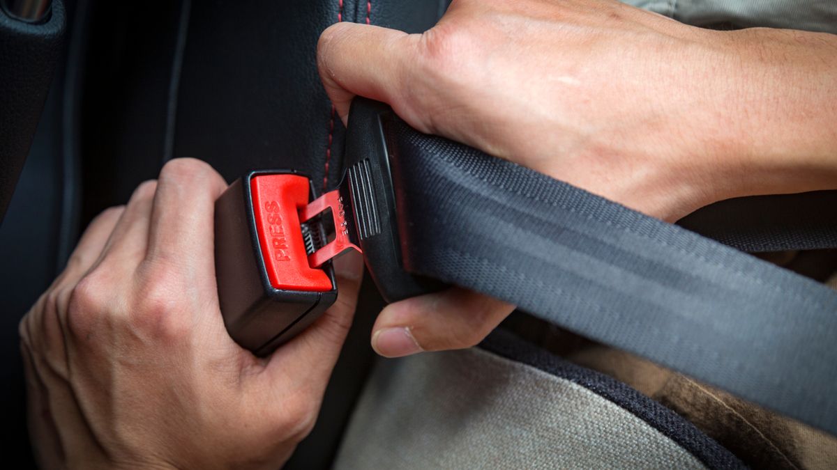 Le saviezvous ? Sur une route estonienne, il est interdit de porter la