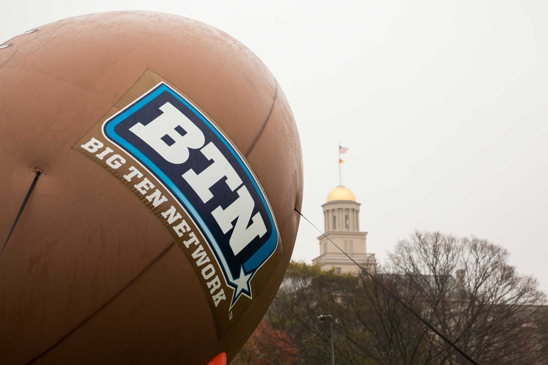 Photos BTN Tailgate in Hubbard Park The Daily Iowan