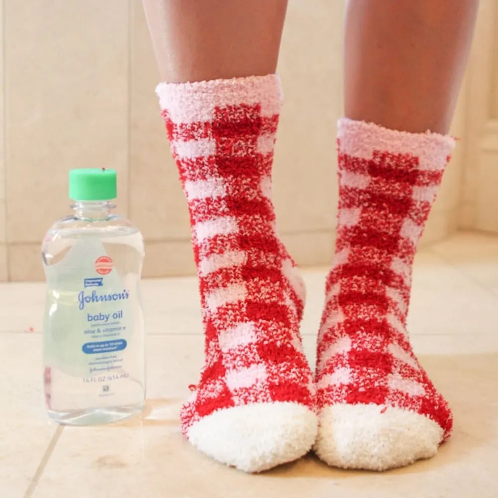 40+ Smart Ways to Use Baby Oil