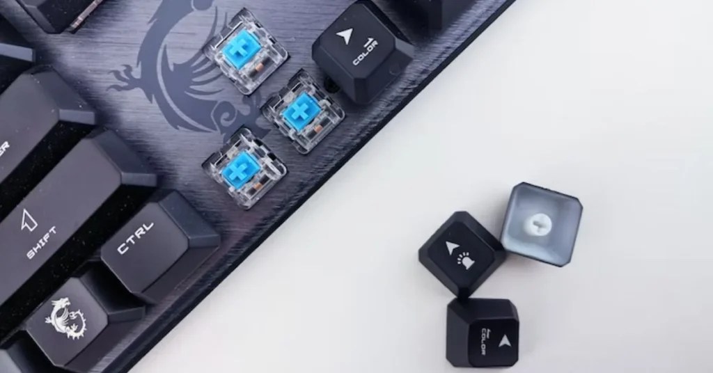 How to Remove Keycaps Without Tool 5 Easy DIY Methods