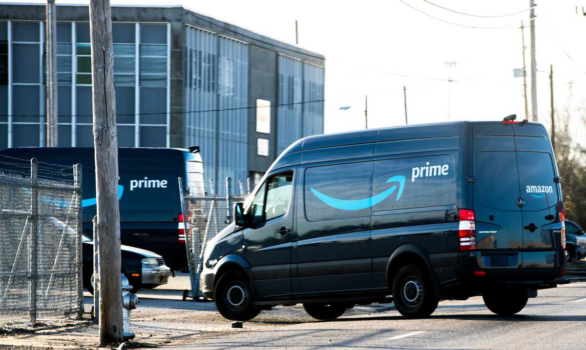 Amazon spreads delivery network into Memphis with Prime vans