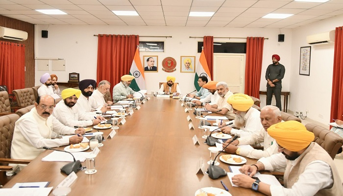 The latest Punjab Cabinet meeting of the Punjab Cabinet, CMan can give people in a row, CM Mann can give people the Great Gift