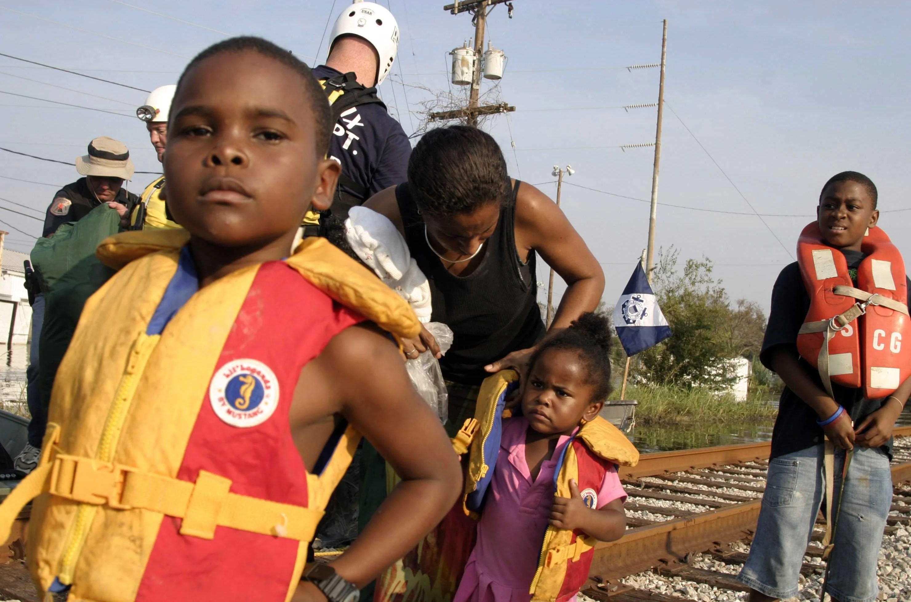 19 Stunning Pictures of Hurricane Katrina's Aftermath