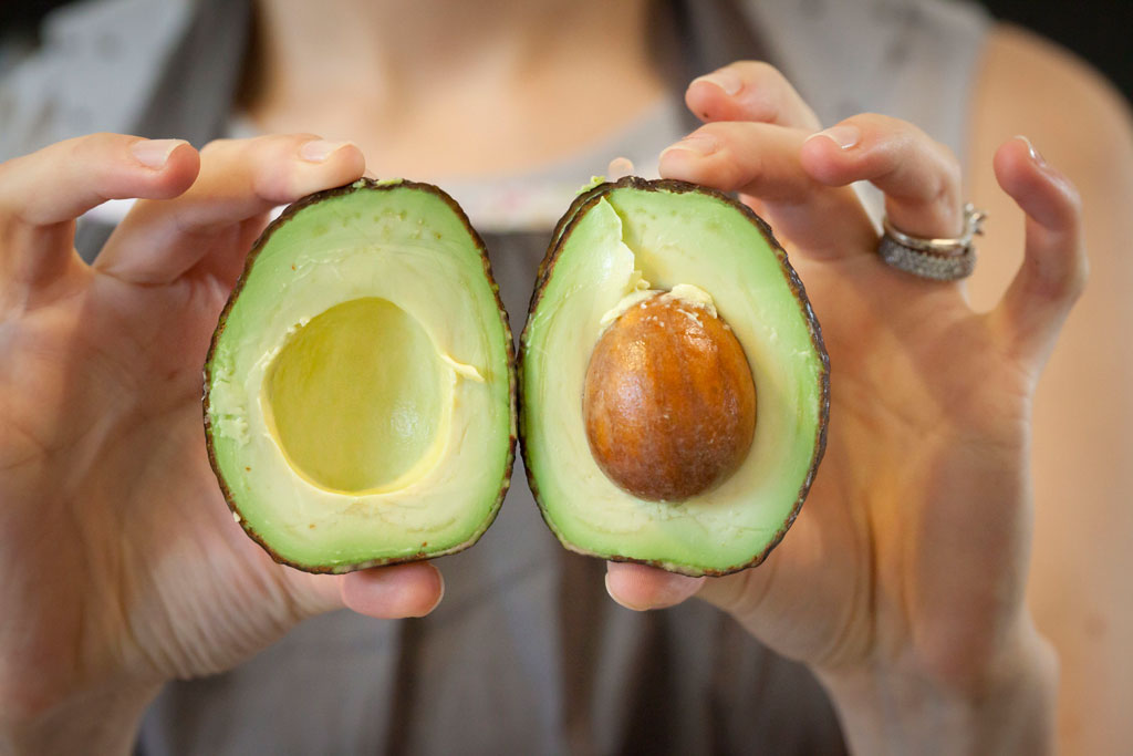 Lower Your Bad Cholesterol Level With Avocado’s Fat Dailyssimo