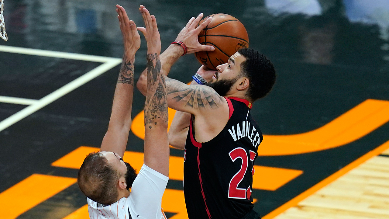 Gotta See It All 54 points from VanVleet’s recordbreaking night