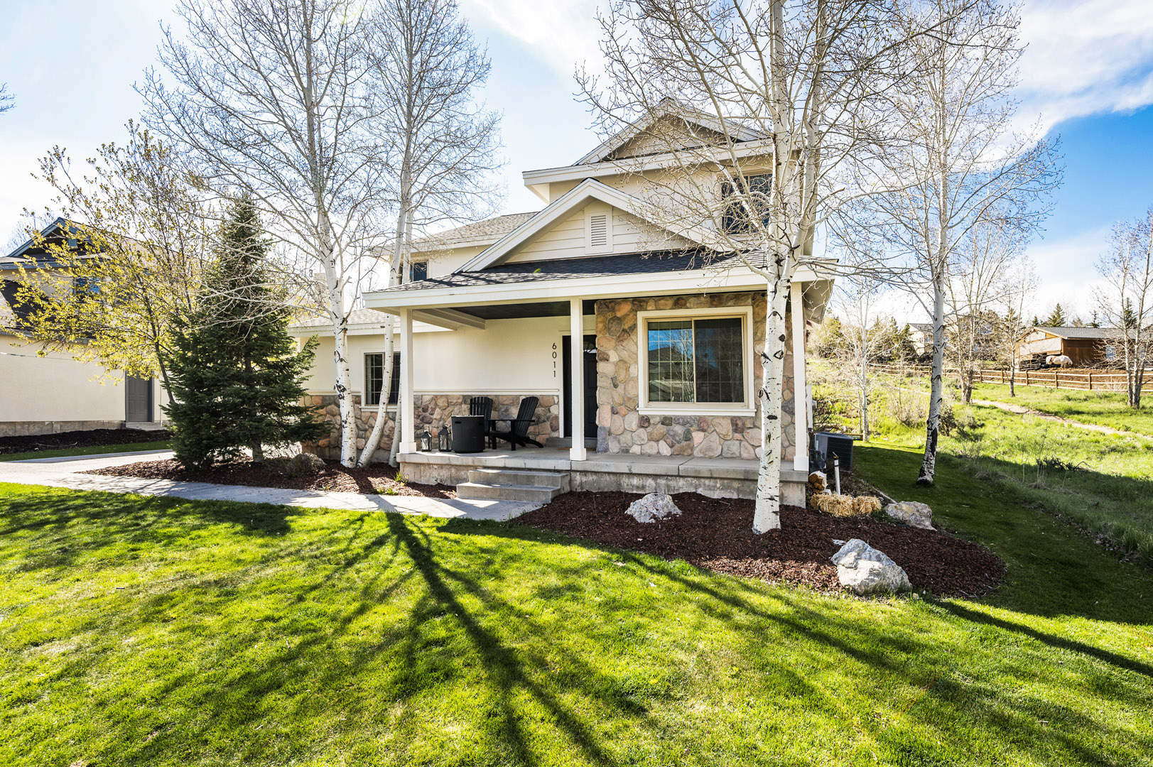 6011 N Kingsford Ave Daimon Bushi