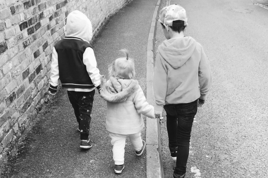 Daisy Chain Daisy Chain