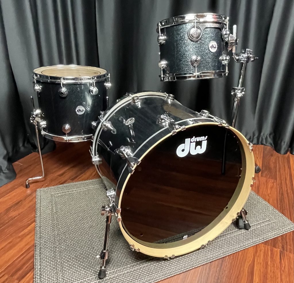 DW Drums Pure Maple Drum Collector's Gun Metal Sparkle Glass 3pc kit Dales Drum Shop 2024