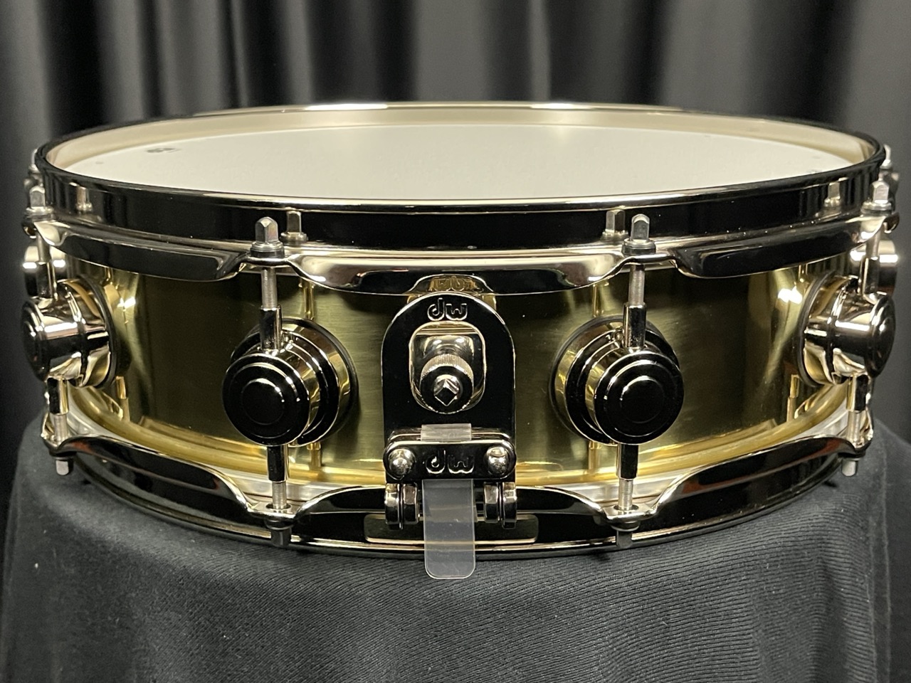 DW Drums Bell Brass 4x14 Collector's Snare with Nickel Hardware - Dales