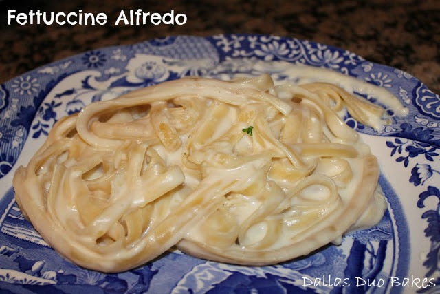 Fettuccine Alfredo Dallas Duo Bakes