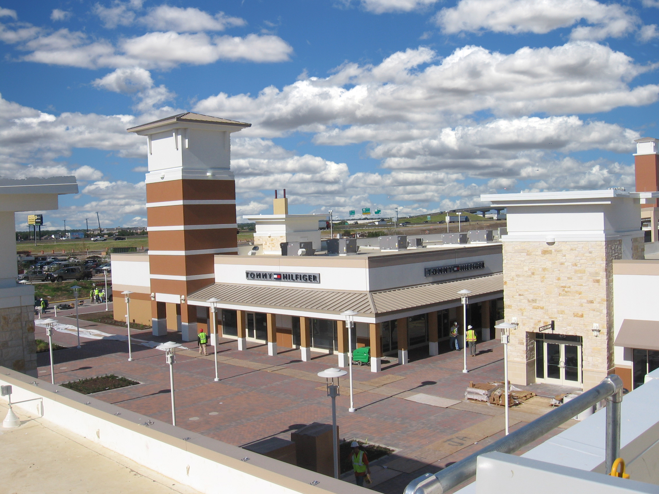 Grand Prairie Premium Outlets Dalpos