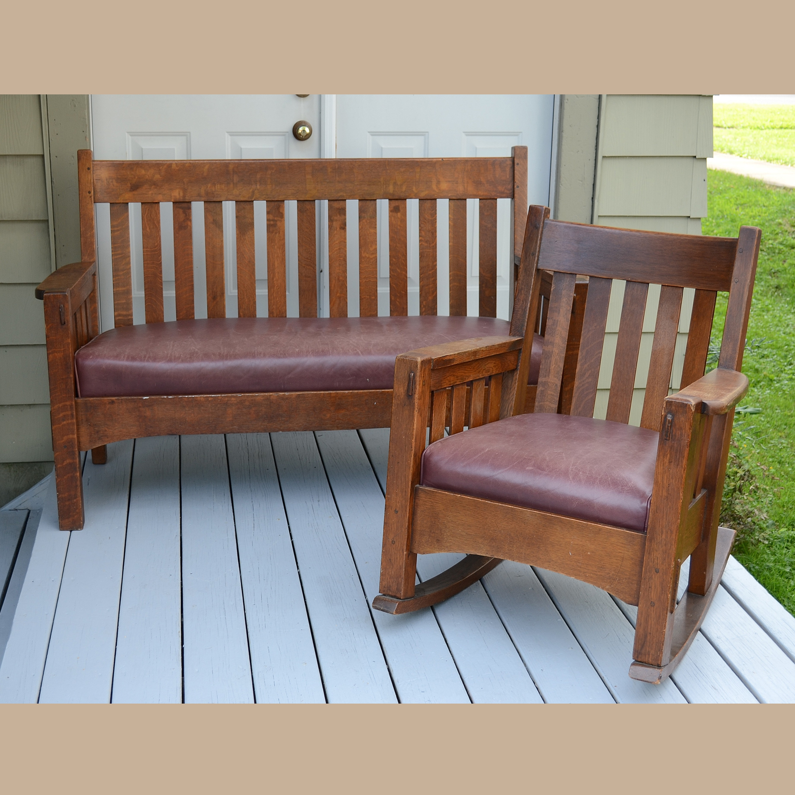 Harden Furniture, 2 Piece set Dalton's American Decorative Arts