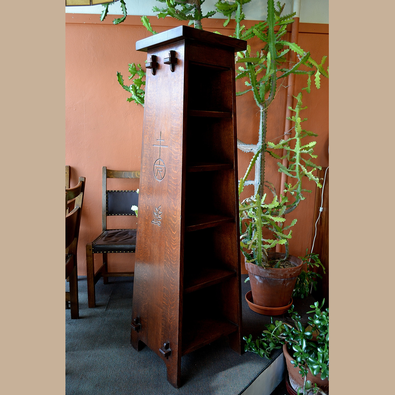 Roycroft Magazine Pedestal Dalton's American Decorative Arts