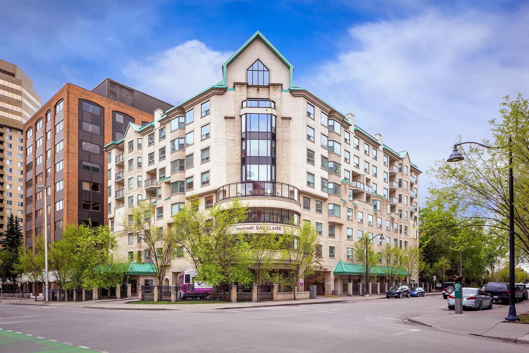 Retirement Home in Calgary Chartwell Eau Claire Care Residence