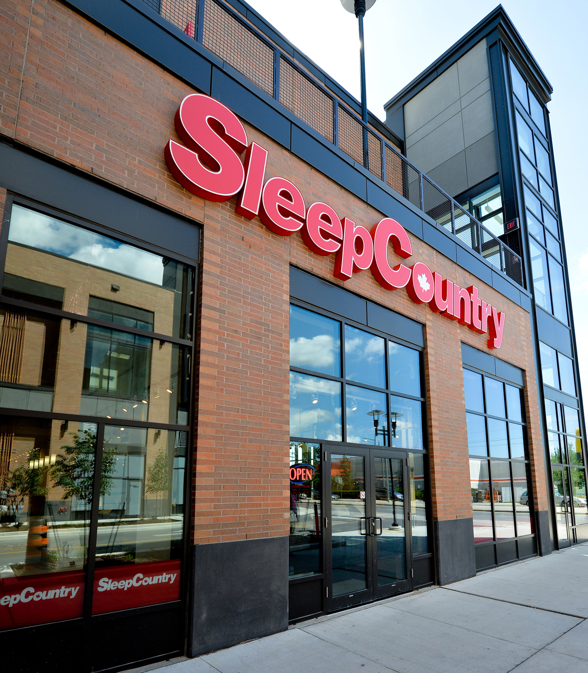 Sleep Country Dama Construction