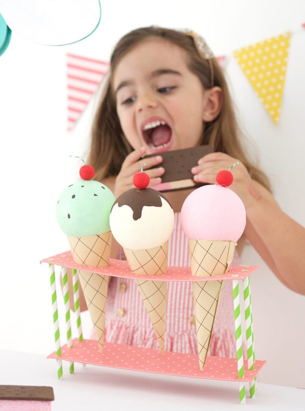 DIY Cardboard Box Ice Cream Cart Damask Love