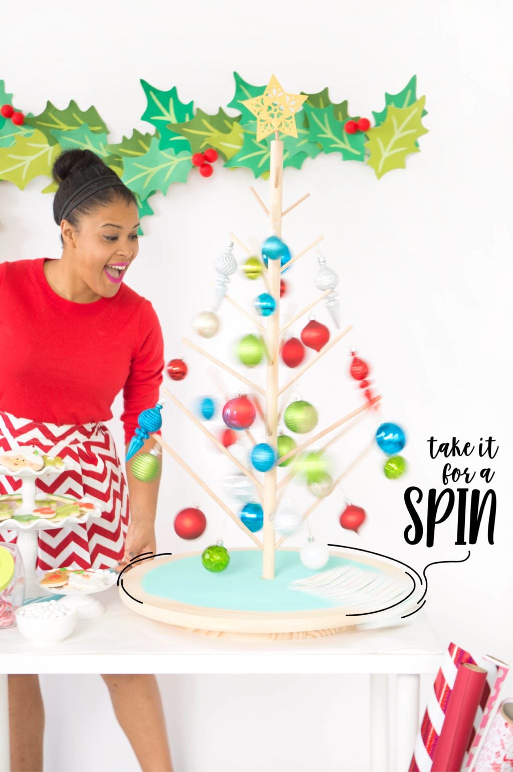 Lazy Susan Christmas Tree Damask Love