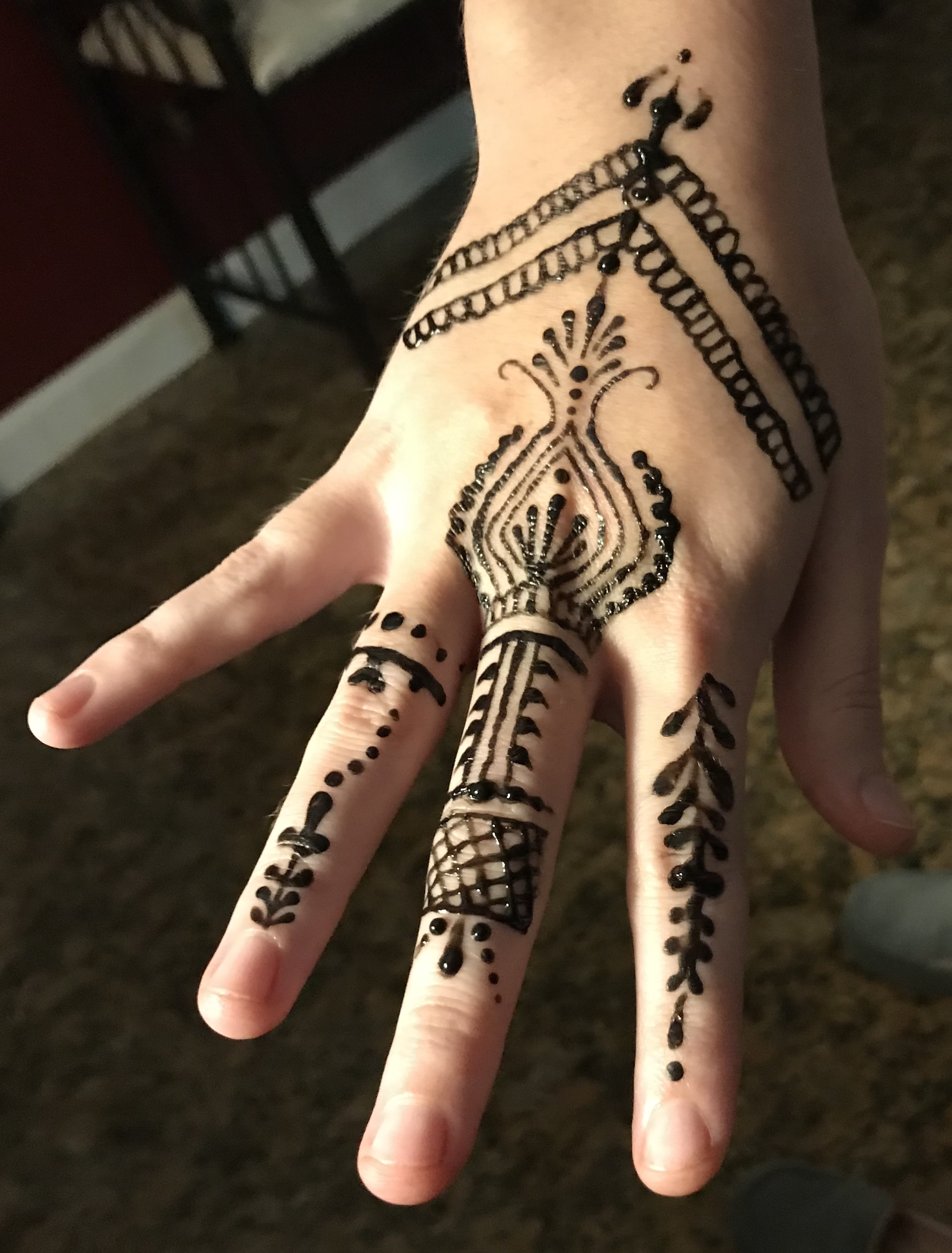 Henna Tattoos – Damian Daily 2907_x_2209_jpg