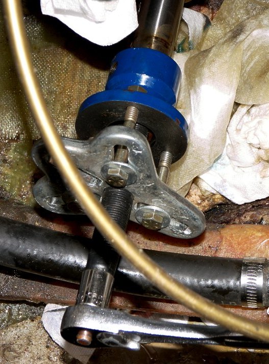 Pearson 10M 212 Engine