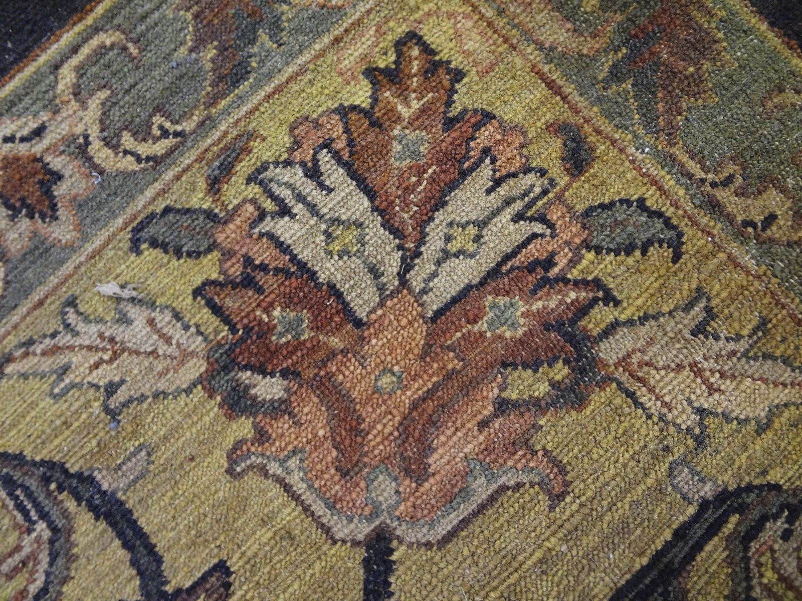 Wool Rugs Made In India Lot Detail Made in India 100 Wool Hand Knotted Room Size Rug