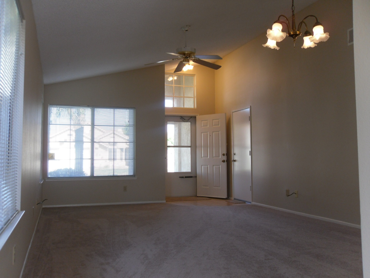 Sun City House for RENT!