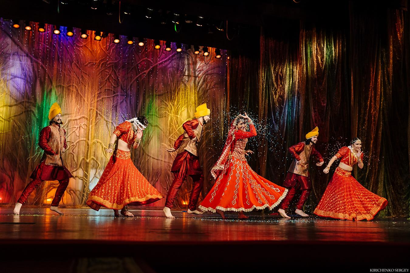 MAYURI Indian Dance Group