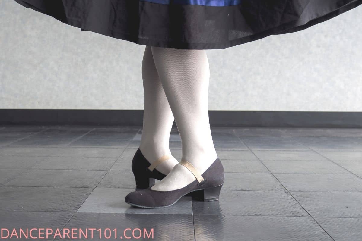 How To Choose The Best Character Shoes for Dance Lessons